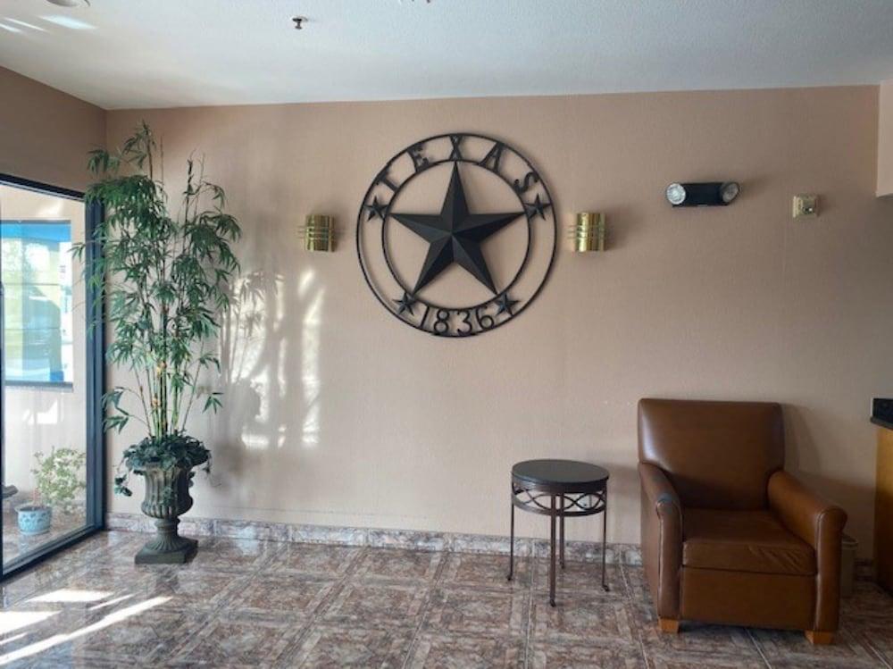 דאלאס Tropicana Inn And Suites מראה חיצוני תמונה